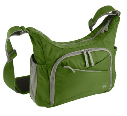 shoulder bag with lots of pockets