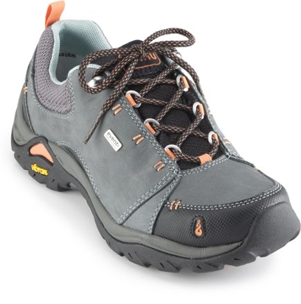 ahnu women's w montara ii waterproof hiking shoe