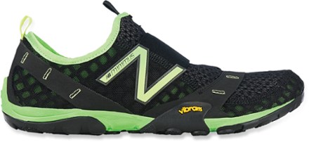 mens slip on running shoes
