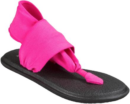 pink sanuk flip flops