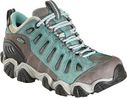 oboz women's sawtooth low bdry waterproof hiking shoes