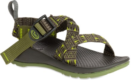 Chacos youth hot sale size 6