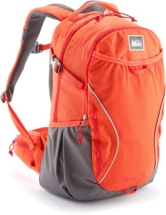 Below is the newest version of REI Co-op Tarn 18 Pack - Kids'