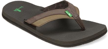 beer koozie flip flops