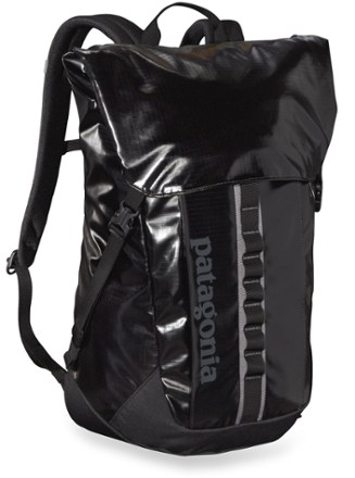 patagonia black hole daypack