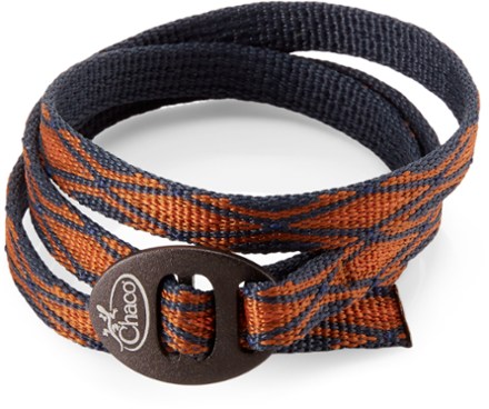bayetta orange chacos