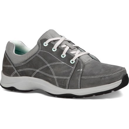 ahnu taraval walking shoe