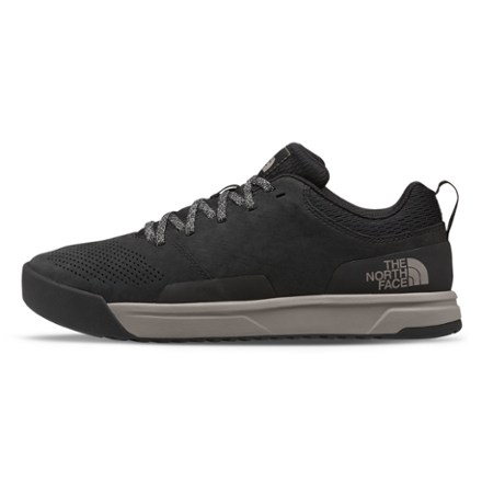 『りりも』 THE NORTH FACE M NSE Chukka 黒 ザ ノース フェイス THE NORTH FACE M NSE Chukka （TNF BLACK