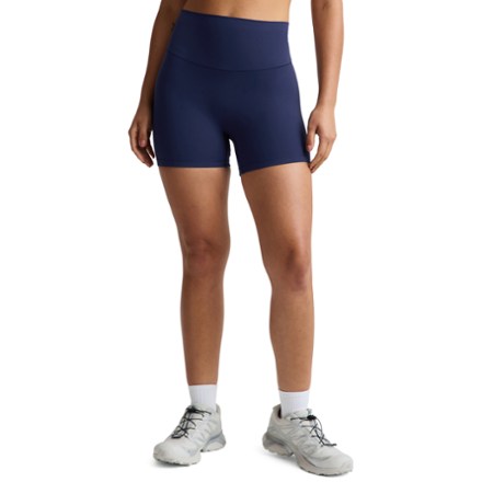 Beyond Yoga glowzone 4" Biker Shorts - Women's 0